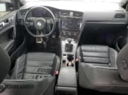 ✅ 2019 Volkswagen Golf R • VIN: WVWWA7AU2KW171835 • Lot: 53145785. Wystawiony na Copart z przebiegiem 137 130 mil. Bezpłatny archiwum sprzedaży aukcyjnych z USA i szczegółowy raport historii pojazdu na DreamBid. Zdjęcie 8.