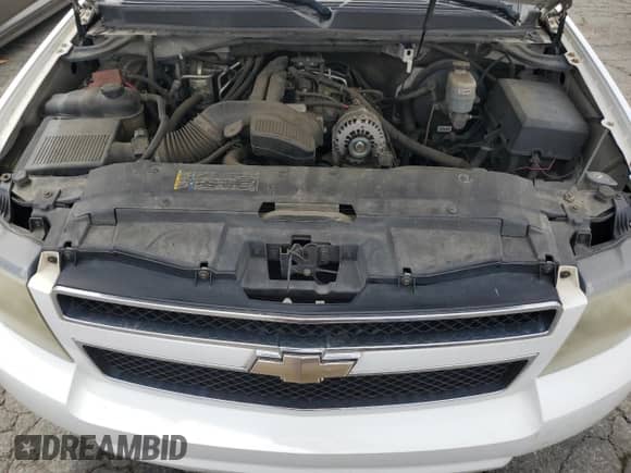 2010 Chevrolet Suburban LT с VIN 1GNUCJE02AR229968, выставлен на аукционе Copart как лот 56762975 с пробегом 305 863 миль миль и Списание • Salvage title. История ставок и продаж доступна на DreamBid. Изображение 12.