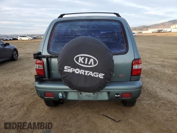 ✅ 2000 Kia Sportage • VIN: KNDJA7230Y5684886 • Lot: 81407744. Listed on Copart with 213,749 mi. Free auction sales archive from the USA and detailed vehicle history report at DreamBid. Image 6.