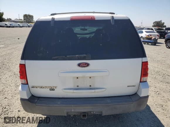 ✅ 2004 Ford Expedition Special Service • VIN: 1FMPU16L84LB34152 • Lot: 80222925. Wystawiony na Copart z przebiegiem 270 377 mil. Bezpłatny archiwum sprzedaży aukcyjnych z USA i szczegółowy raport historii pojazdu na DreamBid. Zdjęcie 6.