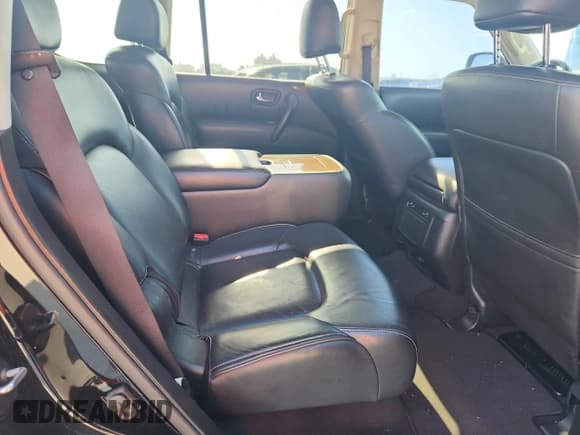 ✅ 2017 Infiniti QX80 • VIN: JN8AZ2NEXH9157816 • Lot: 85744295. Wystawiony na Copart z przebiegiem 219 248 mil. Bezpłatny archiwum sprzedaży aukcyjnych z USA i szczegółowy raport historii pojazdu na DreamBid. Zdjęcie 11.