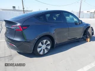 ✅ 2024 Tesla Model Y • VIN: 7SAYGDED2RF097320 • Lot: 42603201. Listed on IAAI with 9,246 mi. Free auction sales archive from the USA and detailed vehicle history report at DreamBid. Image 4.