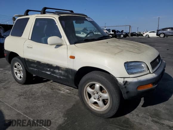 ✅ 1996 Toyota RAV4 • VIN: JT3XP10V3T0003091 • Lot: 58094785. Wystawiony na Copart z przebiegiem 191 385 mil. Bezpłatny archiwum sprzedaży aukcyjnych z USA i szczegółowy raport historii pojazdu na DreamBid. Zdjęcie 4.
