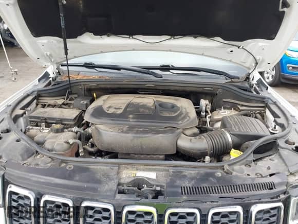 2020 Jeep Grand Cherokee Limited с VIN 1C4RJEBG9LC127991, выставлен на аукционе IAAI как лот 43437765 с пробегом 96 337 миль миль и . История ставок и продаж доступна на DreamBid. Изображение 10.