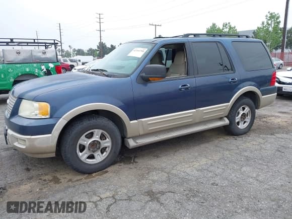 ✅ 2006 Ford Expedition Eddie Bauer • VIN: 1FMFU18516LA37713 • Lot: 42164760. Listed on IAAI with 186,615 mi. Free auction sales archive from the USA and detailed vehicle history report at DreamBid. Image 2.
