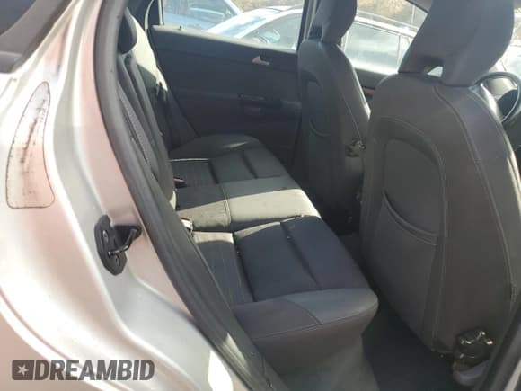 ✅ 2007 Volvo S40 2.4L • VIN: YV1MS382772251271 • Lot: 90892545. Wystawiony na Copart z przebiegiem Nie podano. Bezpłatny archiwum sprzedaży aukcyjnych z USA i szczegółowy raport historii pojazdu na DreamBid. Zdjęcie 10.