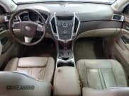 ✅ 2012 Cadillac SRX Premium Collection • VIN: 3GYFNFE32CS656032 • Lot: 70530055. Wystawiony na Copart z przebiegiem 53 556 mil. Bezpłatny archiwum sprzedaży aukcyjnych z USA i szczegółowy raport historii pojazdu na DreamBid. Zdjęcie 8.