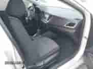 2018 Hyundai Accent Limited z VIN 3KPC34A35JE020712, wystawiony jako IAAI lot #42000295 z przebiegiem 101 956 mil mil oraz . Historia ofert i sprzedaży dostępna na DreamBid. Obrazek 5.