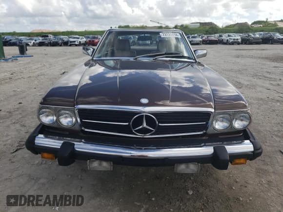 ✅ 1982 Mercedes-Benz 380 SL • VIN: WDBBA45A5CB012926 • Лот: 73131714. Опубликован ранее на Copart с пробегом 96 212 миль. Бесплатный доступ к архиву аукционных продаж из США и подробный отчёт об истории автомобиля на DreamBid. Изображение 5.