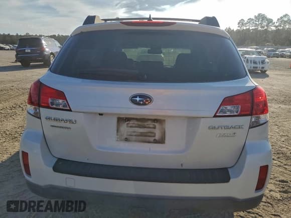 ✅ 2012 Subaru Outback Limited • VIN: 4S4BRBKC6C3301050 • Lot: 94132505. Listed on Copart with 165,941 mi. Free auction sales archive from the USA and detailed vehicle history report at DreamBid. Image 6.