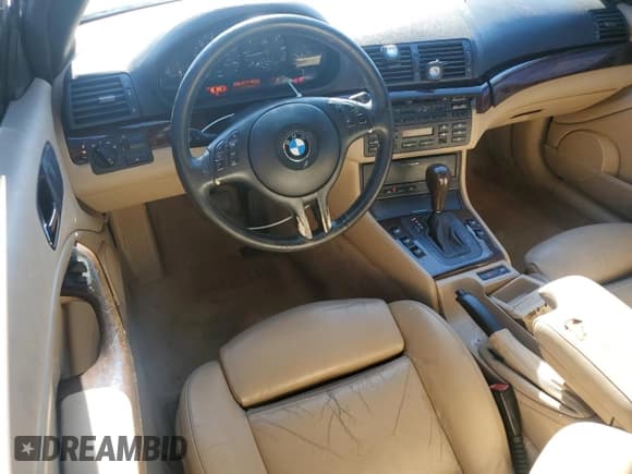 ✅ 2004 BMW 3 Series 325Ci • VIN: WBABW33424PL33382 • Lot: 92930935. Wystawiony na Copart z przebiegiem 185 679 mil. Bezpłatny archiwum sprzedaży aukcyjnych z USA i szczegółowy raport historii pojazdu na DreamBid. Zdjęcie 8.