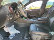 ✅ 2019 Audi RS 3 • VIN: WUABWHFF4KA900286 • Lot: 82243395. Wystawiony na Copart z przebiegiem Nie podano. Bezpłatny archiwum sprzedaży aukcyjnych z USA i szczegółowy raport historii pojazdu na DreamBid. Zdjęcie 7.