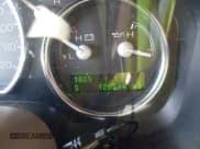 ✅ 2006 Lincoln Mark LT • VIN: 5LTPW18566FJ23968 • Lot: 42632187. Wystawiony na IAAI z przebiegiem 120 230 mil. Bezpłatny archiwum sprzedaży aukcyjnych z USA i szczegółowy raport historii pojazdu na DreamBid. Zdjęcie 7.