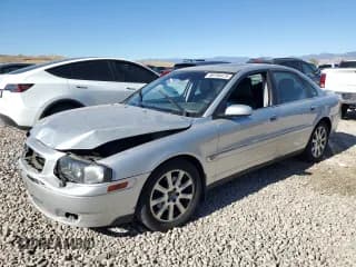 ✅ 2004 Volvo S80 • VIN: YV1TH59H041360889 • Лот: 68180475. Опубликован ранее на Copart с пробегом Не указан. Бесплатный доступ к архиву аукционных продаж из США и подробный отчёт об истории автомобиля на DreamBid. Изображение 1.