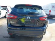 ✅ 2020 Nissan Rogue S • VIN: JN1BJ1CV9LW550790 • Lot: 43392250. Wystawiony na IAAI z przebiegiem 40 805 mil. Bezpłatny archiwum sprzedaży aukcyjnych z USA i szczegółowy raport historii pojazdu na DreamBid. Zdjęcie 16.