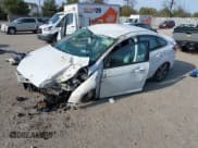 ✅ 2018 Ford Focus SE • VIN: 1FADP3FE3JL318623 • Лот: 41807703. Опубликован ранее на IAAI с пробегом 113 032 миль. Бесплатный доступ к архиву аукционных продаж из США и подробный отчёт об истории автомобиля на DreamBid. Изображение 2.