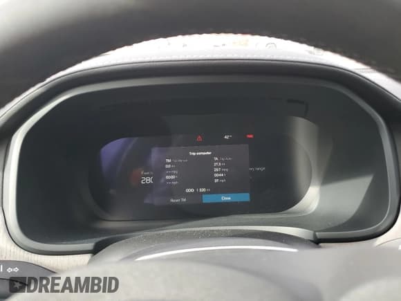 ✅ 2024 Volvo S90 Recharge Plug-In Hybrid Ultimate • VIN: LVYH60AF5RP414165 • Lot: 42408215. Listed on Copart with 1,320 mi. Free auction sales archive from the USA and detailed vehicle history report at DreamBid. Image 9.