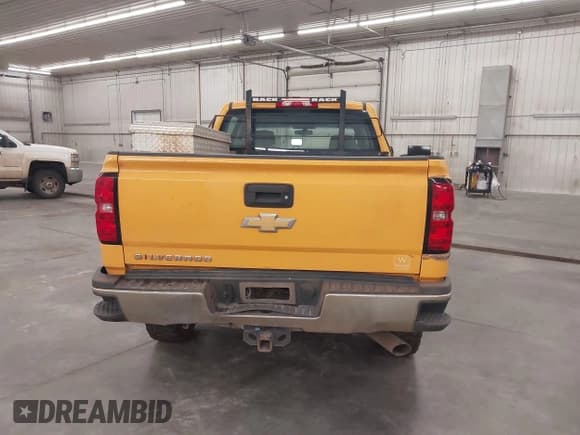 ✅ 2018 Chevrolet Silverado 2500HD Work Truck • VIN: 1GC1KUEG4JF173708 • Lot: 42516936. Listed on IAAI with 54,542 mi. Free auction sales archive from the USA and detailed vehicle history report at DreamBid. Image 16.