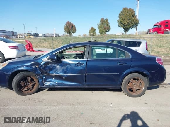 ✅ 2008 Saturn Aura XE • VIN: 1G8ZS57B38F242158 • Lot: 43606220. Listed on IAAI with 221,850 mi. Free auction sales archive from the USA and detailed vehicle history report at DreamBid. Image 13.