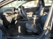 ✅ 2018 Chevrolet Volt Premier • VIN: 1G1RD6S56JU133906 • Lot: 60874364. Wystawiony na Copart z przebiegiem 28 001 mil. Bezpłatny archiwum sprzedaży aukcyjnych z USA i szczegółowy raport historii pojazdu na DreamBid. Zdjęcie 7.