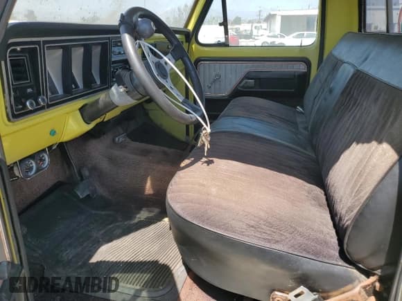 ✅ 1973 Ford F-250 • VIN: F25YRR07188 • Lot: 67566205. Listed on Copart with 60,686 mi. Free auction sales archive from the USA and detailed vehicle history report at DreamBid. Image 7.