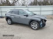 ✅ 2024 Hyundai Tucson SEL • VIN: 5NMJBCDE4RH352839 • Lot: 78439094. Wystawiony na Copart z przebiegiem 28 054 mil. Bezpłatny archiwum sprzedaży aukcyjnych z USA i szczegółowy raport historii pojazdu na DreamBid. Zdjęcie 4.