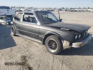 ✅ 1984 BMW 3 Series 325e • VIN: WBAAB5402E1002031 • Lot: 72086004. Wystawiony na Copart z przebiegiem 866 397 mil. Bezpłatny archiwum sprzedaży aukcyjnych z USA i szczegółowy raport historii pojazdu na DreamBid. Zdjęcie 4.