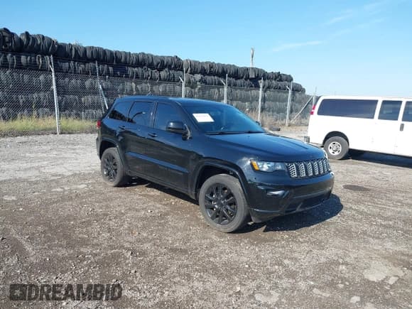 ✅ 2019 Jeep Grand Cherokee Upland • VIN: 1C4RJFAG7KC837588 • Lot: 43133931. Listed on IAAI with 54,388 mi. Free auction sales archive from the USA and detailed vehicle history report at DreamBid. Image 1.