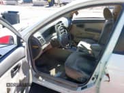 ✅ 2005 Kia Spectra LX • VIN: KNAFE122955121133 • Лот: 42434111. Опубликован ранее на IAAI с пробегом 184 114 миль. Бесплатный доступ к архиву аукционных продаж из США и подробный отчёт об истории автомобиля на DreamBid. Изображение 5.