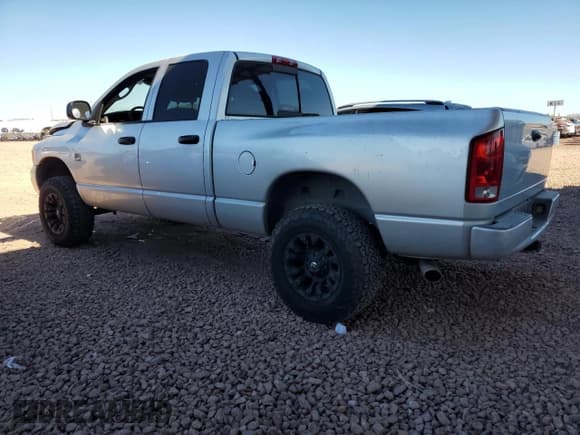 ✅ 2004 Dodge 1500 SLT • VIN: 1D7HU18D44S541413 • Лот: 91123055. Опубликован ранее на Copart с пробегом 185 938 миль. Бесплатный доступ к архиву аукционных продаж из США и подробный отчёт об истории автомобиля на DreamBid. Изображение 2.