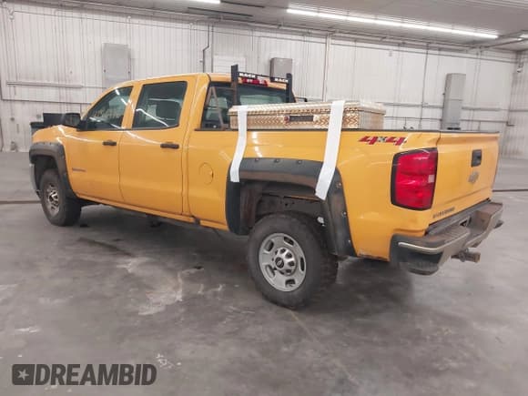✅ 2018 Chevrolet Silverado 2500HD Work Truck • VIN: 1GC1KUEG4JF173708 • Lot: 42516936. Listed on IAAI with 54,542 mi. Free auction sales archive from the USA and detailed vehicle history report at DreamBid. Image 3.