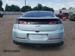 ✅ 2013 Chevrolet Volt • VIN: 1G1RD6E46DU126400 • Lot: 60077474. Wystawiony na Copart z przebiegiem 73 887 mil. Bezpłatny archiwum sprzedaży aukcyjnych z USA i szczegółowy raport historii pojazdu na DreamBid. Zdjęcie 6.
