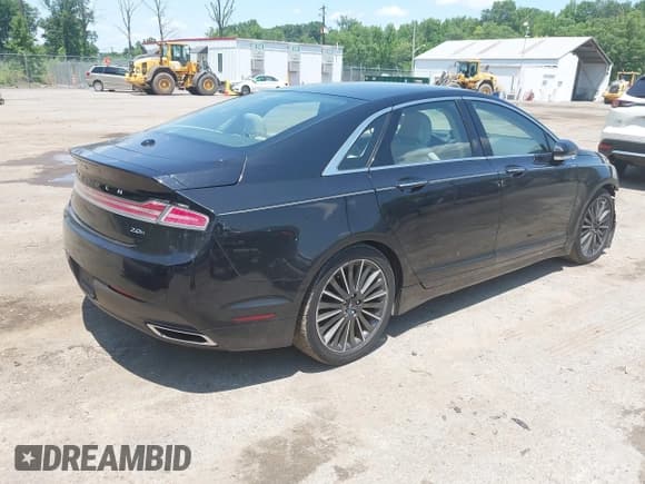 ✅ 2016 Lincoln MKZ Hybrid • VIN: 3LN6L2LU4GR630184 • Lot: 42565380. Wystawiony na IAAI z przebiegiem 164 988 mil. Bezpłatny archiwum sprzedaży aukcyjnych z USA i szczegółowy raport historii pojazdu na DreamBid. Zdjęcie 4.