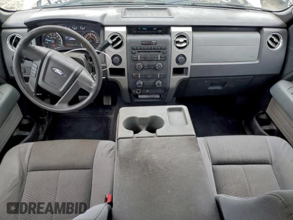 ✅ 2012 Ford F-150 XLT • VIN: 1FTFX1EF4CKD08645 • Lot: 93549825. Wystawiony na Copart z przebiegiem 170 632 mil. Bezpłatny archiwum sprzedaży aukcyjnych z USA i szczegółowy raport historii pojazdu na DreamBid. Zdjęcie 8.