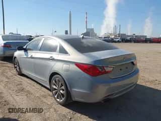 2011 Hyundai Sonata SE with VIN 5NPEC4AC7BH134345, listed as a IAAI auction lot 43443535 with 126,723 mi miles and . Bid and sale history available at DreamBid. Image 3.