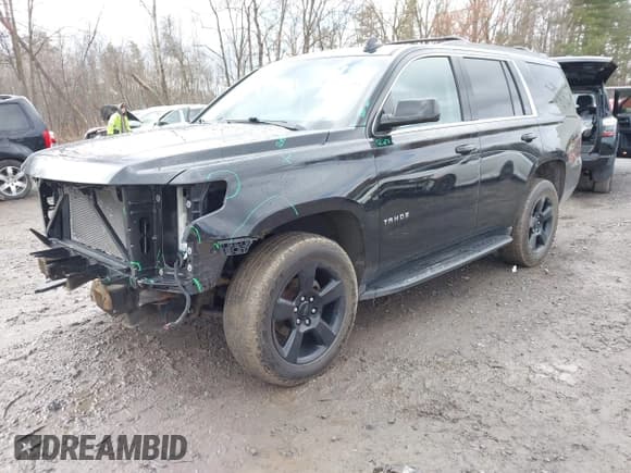 ✅ 2018 Chevrolet Tahoe LT • VIN: 1GNSKBKC7JR276427 • Lot: 41977418. Listed on IAAI with 152,007 mi. Free auction sales archive from the USA and detailed vehicle history report at DreamBid. Image 2.