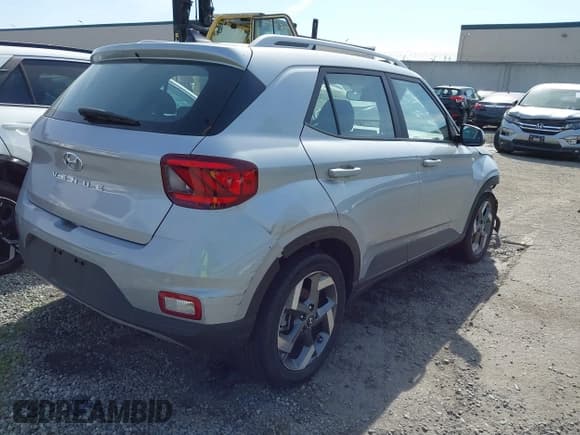 ✅ 2022 Hyundai Venue Limited • VIN: KMHRC8A35NU134584 • Lot: 41212254. Listed on IAAI with 44,686 mi. Free auction sales archive from the USA and detailed vehicle history report at DreamBid. Image 4.