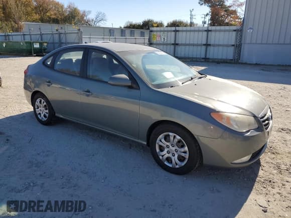 ✅ 2010 Hyundai Elantra SE • VIN: KMHDU4AD1AU982481 • Lot: 85424405. Listed on Copart with 263,819 mi. Free auction sales archive from the USA and detailed vehicle history report at DreamBid. Image 4.