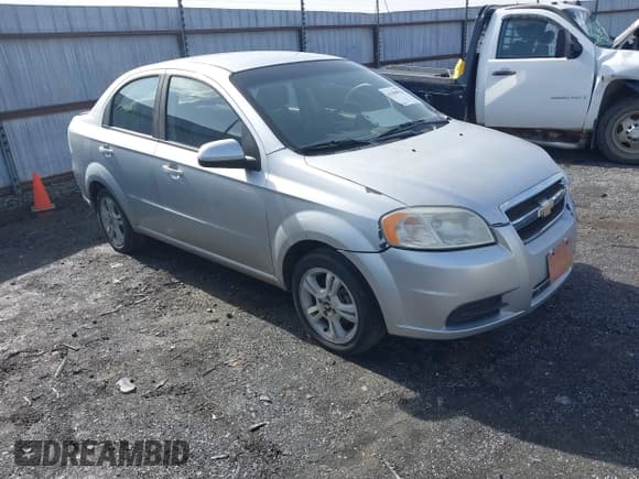 ✅ 2011 Chevrolet Aveo 1LT • VIN: KL1TD5DE8BB218206 • Lot: 41468978. Wystawiony na IAAI z przebiegiem 106 997 mil. Bezpłatny archiwum sprzedaży aukcyjnych z USA i szczegółowy raport historii pojazdu na DreamBid. Zdjęcie 1.
