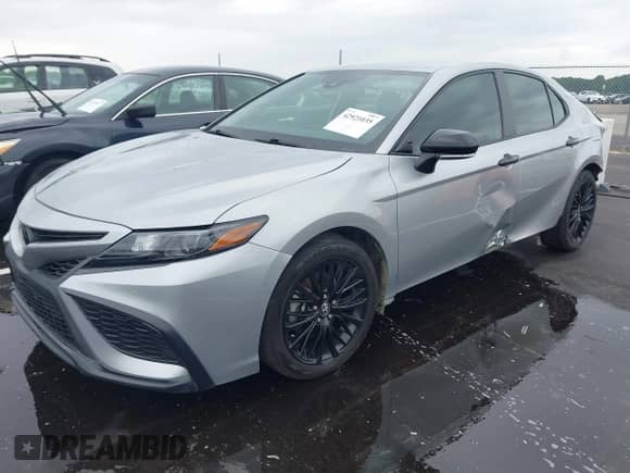 2022 Toyota Camry SE z VIN 4T1T11AK1NU064964, wystawiony jako IAAI lot #42921035 z przebiegiem 107 000 mil mil oraz . Historia ofert i sprzedaży dostępna na DreamBid. Obrazek 19.