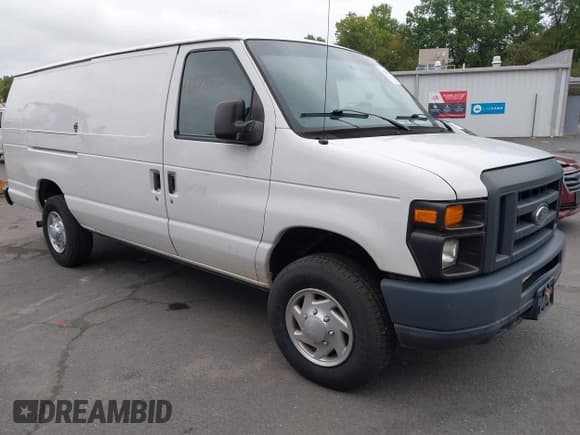 ✅ 2014 Ford Econoline Cargo Commercial • VIN: 1FTNS2EL2EDA16599 • Lot: 43285520. Wystawiony na IAAI z przebiegiem 170 567 mil. Bezpłatny archiwum sprzedaży aukcyjnych z USA i szczegółowy raport historii pojazdu na DreamBid. Zdjęcie 1.