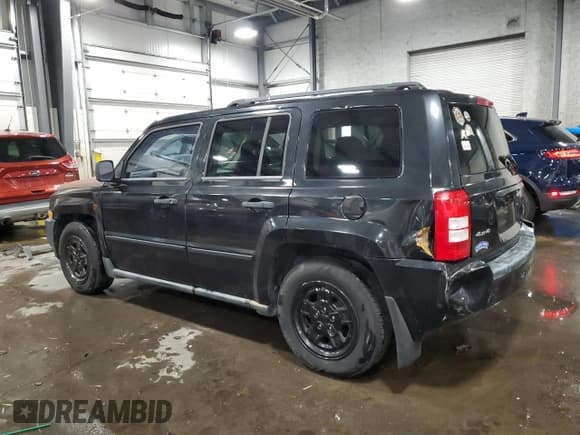 ✅ 2008 Jeep Patriot Sport • VIN: 1J8FF28W28D651737 • Lot: 91999285. Listed on Copart with 222,897 mi. Free auction sales archive from the USA and detailed vehicle history report at DreamBid. Image 2.