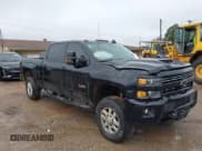 ✅ 2017 Chevrolet Silverado 2500HD LT • VIN: 1GC1KVEY9HF111035 • Lot: 41470279. Wystawiony na IAAI z przebiegiem 155 494 mil. Bezpłatny archiwum sprzedaży aukcyjnych z USA i szczegółowy raport historii pojazdu na DreamBid. Zdjęcie 1.