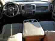 2018 Ram 1500 Tradesman z VIN 1C6RR7FG7JS278482, wystawiony jako Copart lot #85917265 z przebiegiem 195 532 mil mil oraz Szkoda całkowita • Salvage title. Historia ofert i sprzedaży dostępna na DreamBid. Obrazek 8.