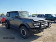 ✅ 2021 Ford Bronco Big Bend • VIN: 1FMEE5DPXMLB01249 • Lot: 43306001. Wystawiony na IAAI z przebiegiem 25 952 mil. Bezpłatny archiwum sprzedaży aukcyjnych z USA i szczegółowy raport historii pojazdu na DreamBid. Zdjęcie 1.