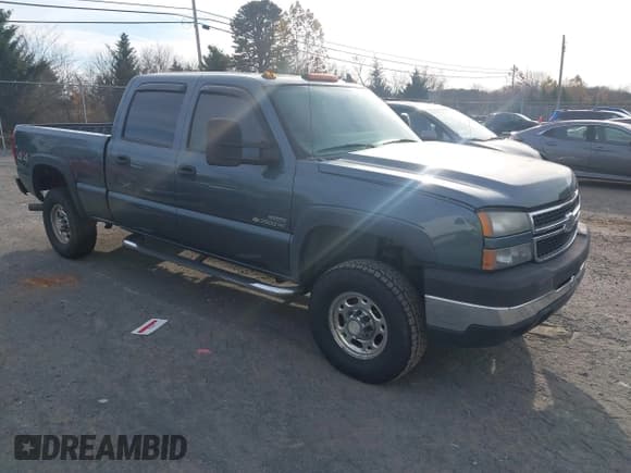 ✅ 2007 Chevrolet Silverado 2500HD LT1 • VIN: 1GCHK23D17F104544 • Лот: 43536939. Опубликован ранее на IAAI с пробегом 256 950 миль. Бесплатный доступ к архиву аукционных продаж из США и подробный отчёт об истории автомобиля на DreamBid. Изображение 1.