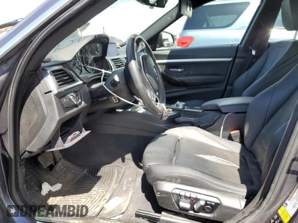 ✅ 2018 BMW 3 Series 340i xDrive • VIN: WBA8Y3C55JG451208 • Лот: 49095544. Опубликован ранее на Copart с пробегом 57 689 миль. Бесплатный доступ к архиву аукционных продаж из США и подробный отчёт об истории автомобиля на DreamBid. Изображение 7.