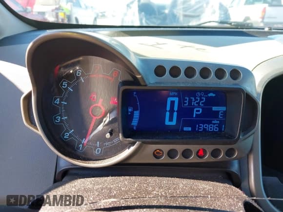 ✅ 2014 Chevrolet Sonic LT • VIN: 1G1JC5SH6E4143068 • Lot: 43754575. Listed on IAAI with 139,861 mi. Free auction sales archive from the USA and detailed vehicle history report at DreamBid. Image 7.