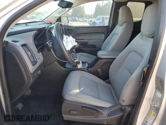 ✅ 2017 Chevrolet Colorado 2WD WT • VIN: 1GCHSBEA7H1281407 • Lot: 91511885. Wystawiony na Copart z przebiegiem 84 637 mil. Bezpłatny archiwum sprzedaży aukcyjnych z USA i szczegółowy raport historii pojazdu na DreamBid. Zdjęcie 7.