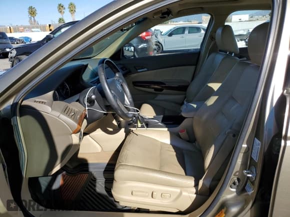 ✅ 2009 Honda Accord EX-L • VIN: 1HGCP36819A001626 • Лот: 92028775. Опубликован ранее на Copart с пробегом 129 872 миль. Бесплатный доступ к архиву аукционных продаж из США и подробный отчёт об истории автомобиля на DreamBid. Изображение 7.